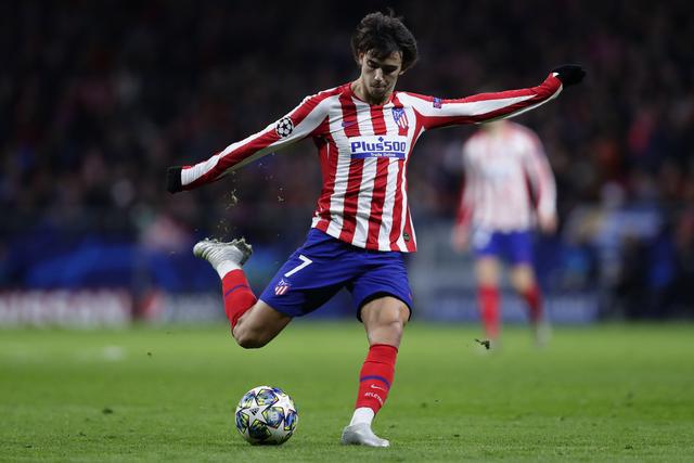 一名球员打 一名球员打